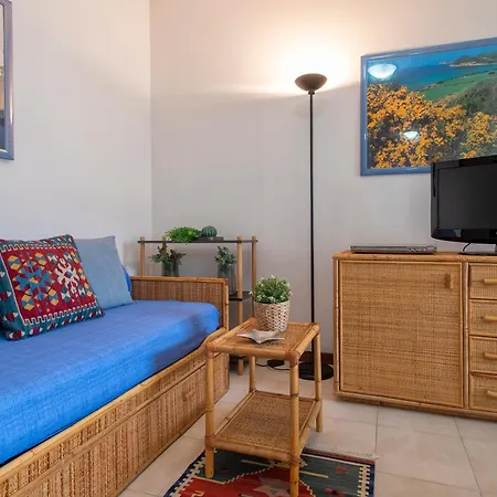 Apartment Sardinia Re - Lilium Flat - Free Parking Alghero